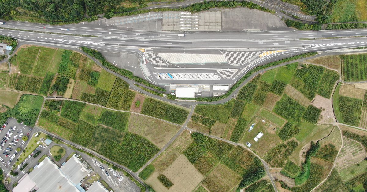 ドローン測量 豊橋パーキングエリア俯瞰